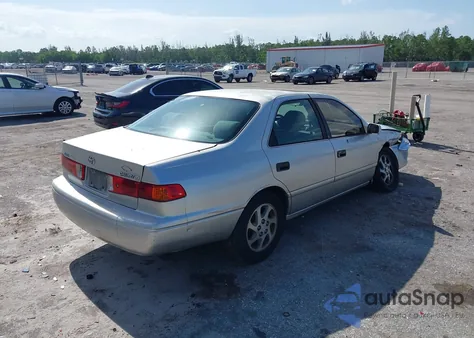 2001 Toyota Camry Le from USA, damaged, VIN 4T1BG22K31U790575